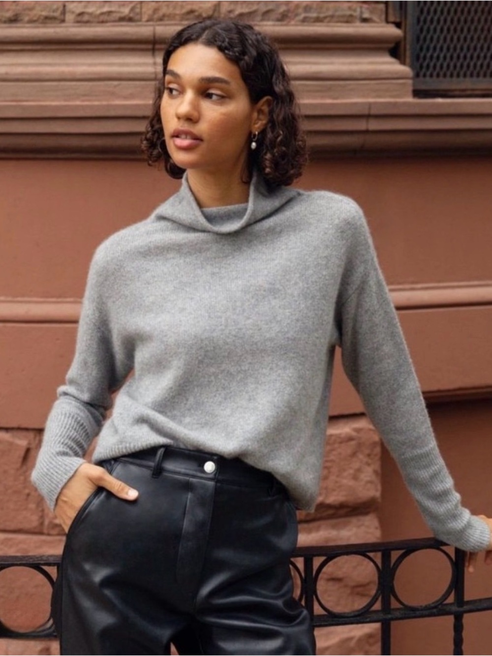 Aritzia Wilfred Merino Wool Cyprie Sweater Size XS Grey Classic Office
